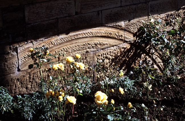 Millthorpe mill-wheel marks.