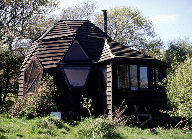 octagonal house at Brithdir Mawr